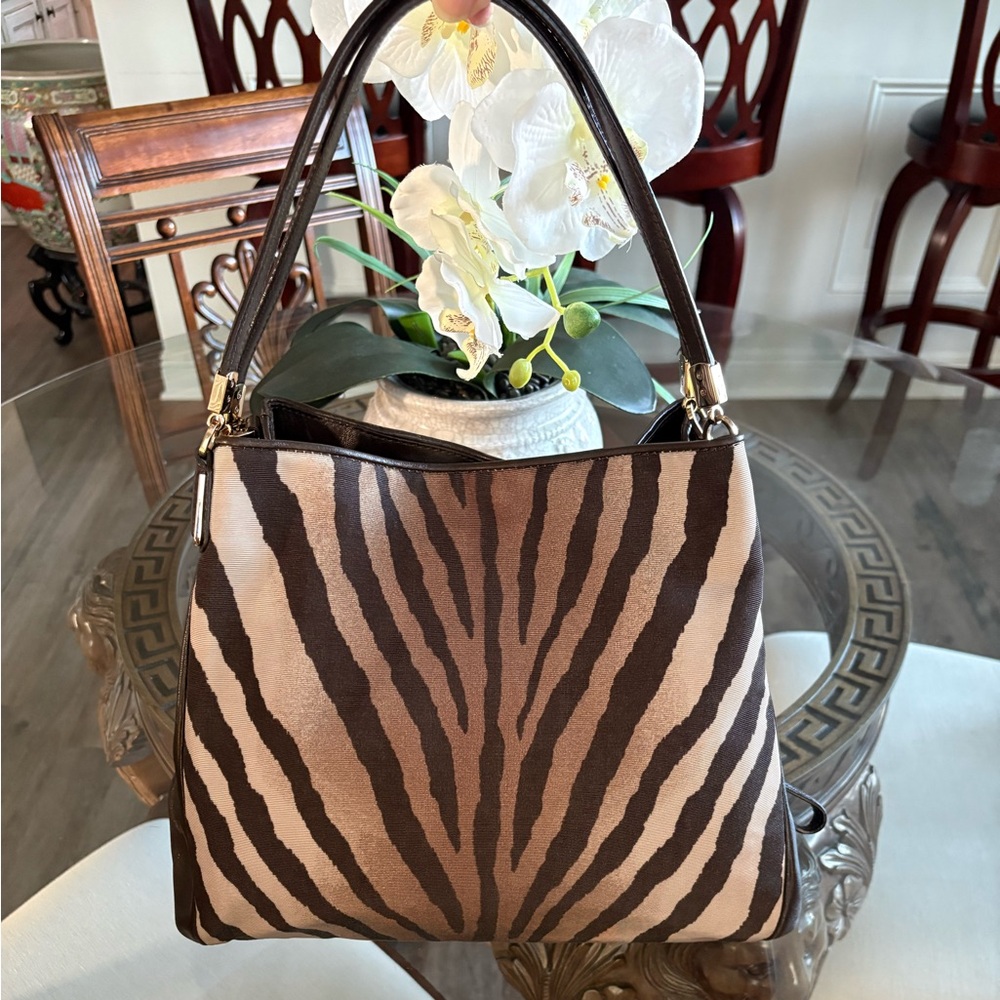 🤎🤎COACH MADISON PHOEBE BROWN & TAN ZEBRA SHOULDER BAG!🤎🤎 - Picture 2 of 8